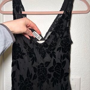 Robbie Bee Black Velvet Floral V-Neck Dress
